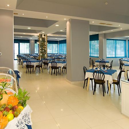 Hotel Miami ลิโดดิเยโซโล ภายนอก รูปภาพ