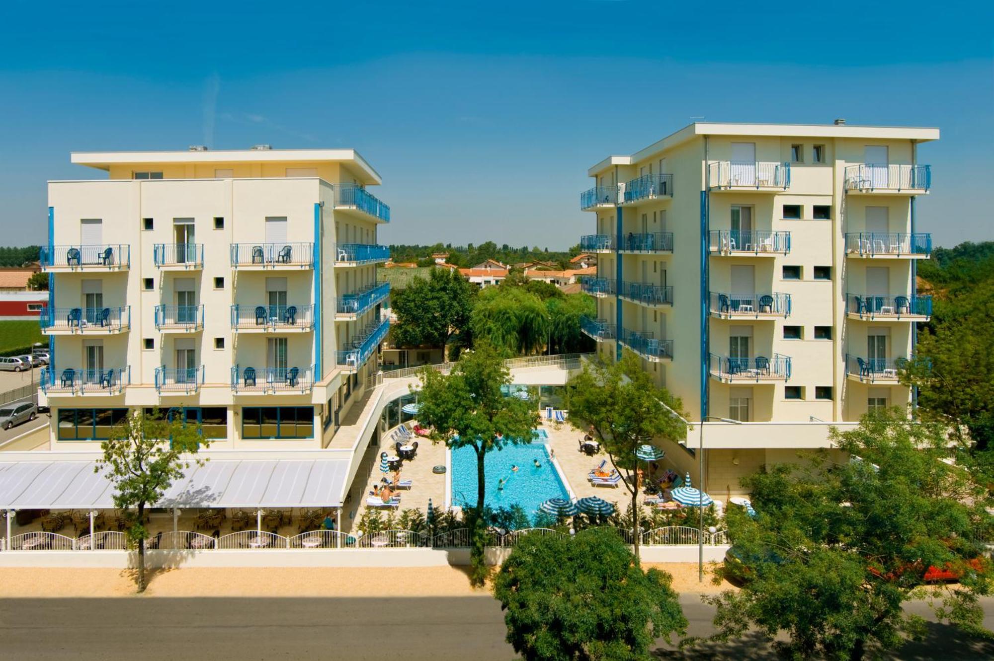 Hotel Miami ลิโดดิเยโซโล ภายนอก รูปภาพ